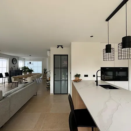 Feelathome De Kust Holiday home